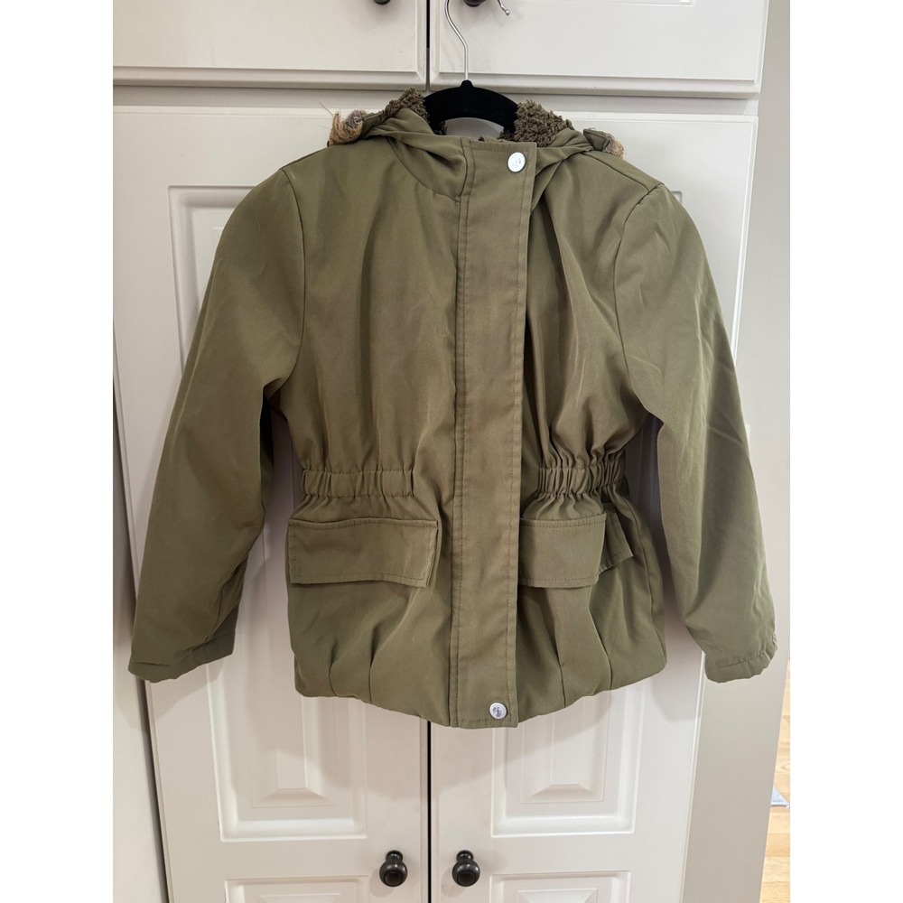 Girls Olive Green Hooded Jacket with Faux Fur Trim,‎ Button Zip Closure Size 9y